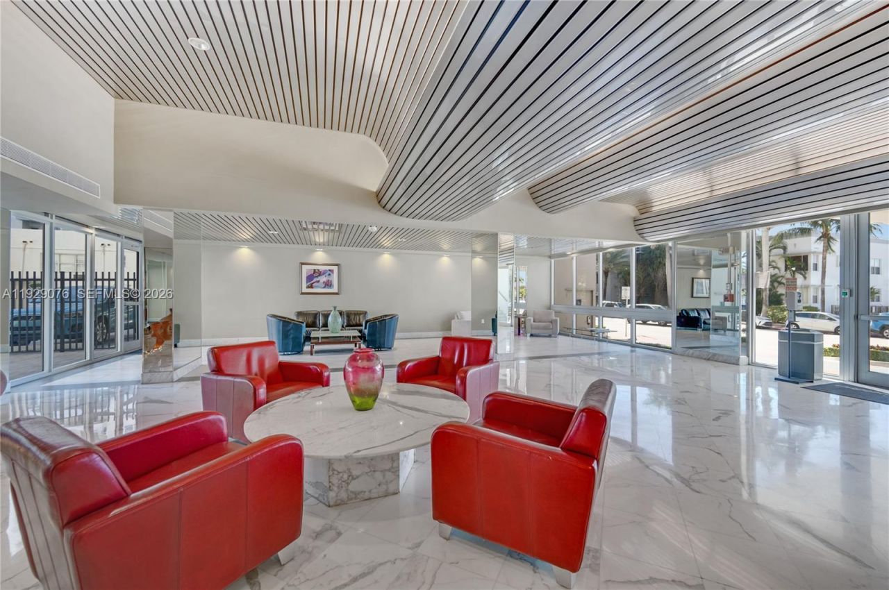 9273 Collins Ave, Unit 408, Surfside, FL 33154 Photo