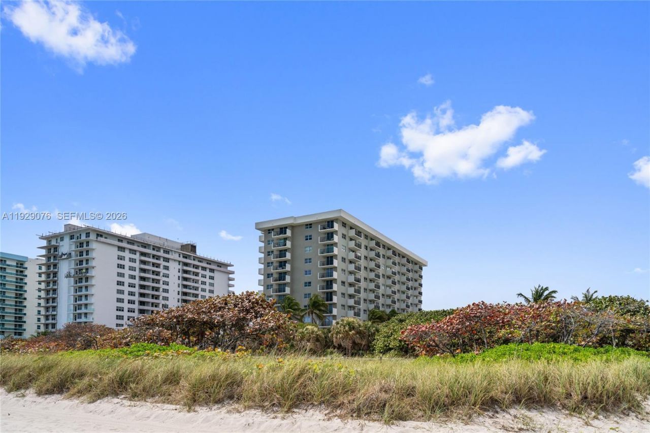 9273 Collins Ave, Unit 408, Surfside, FL 33154 Photo