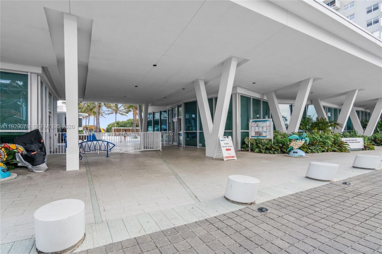 9273 Collins Ave, Unit 408, Surfside, FL 33154 Photo