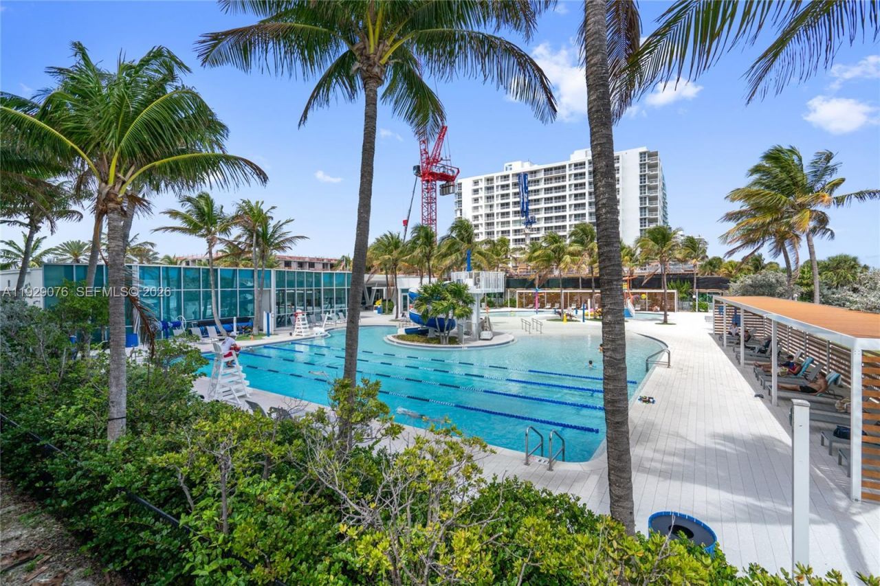 9273 Collins Ave, Unit 408, Surfside, FL 33154 Photo