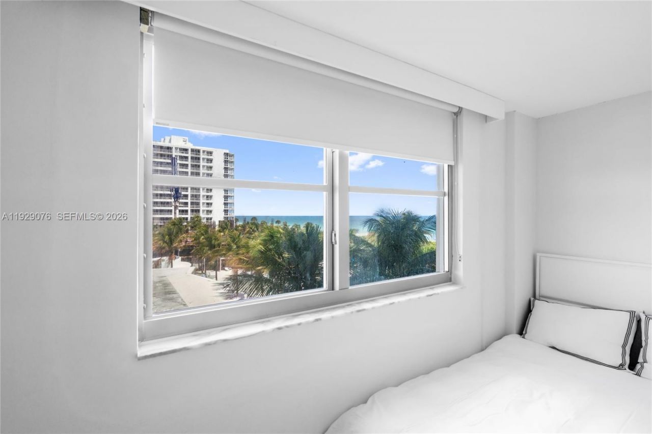 9273 Collins Ave, Unit 408, Surfside, FL 33154 Photo
