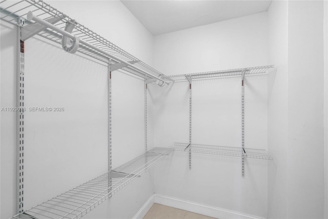 9273 Collins Ave, Unit 408, Surfside, FL 33154 Photo