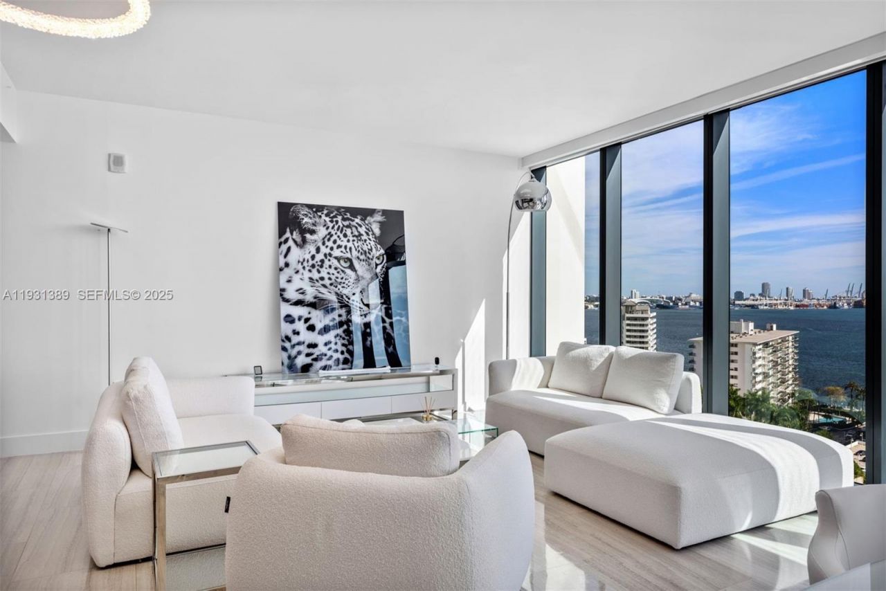 1451 Brickell Ave, Unit 1803, Miami, FL 33131 Photo