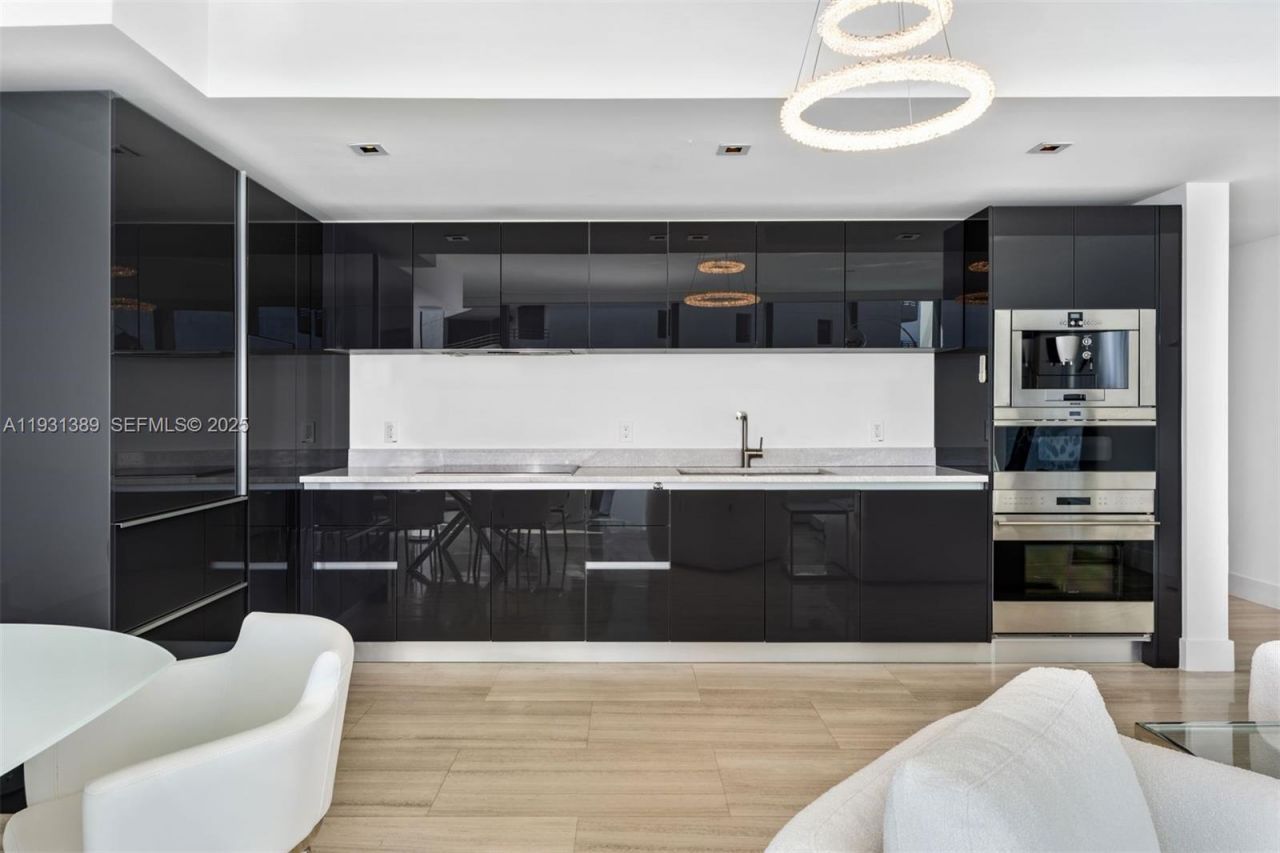 1451 Brickell Ave, Unit 1803, Miami, FL 33131 Photo