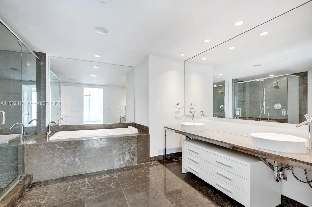 495 Brickell Ave, Unit 2301, Miami, FL 33131 Photo