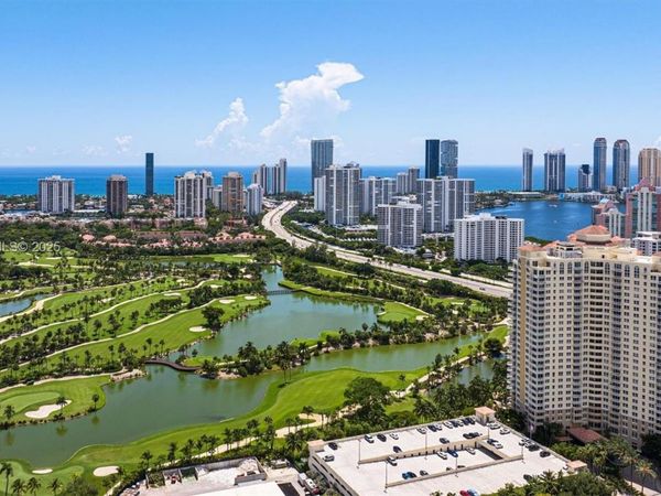 19501 W Country Club Dr , Unit 2307, Aventura, FL 33180