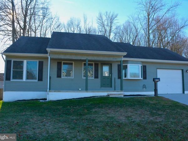 268 MEMORIAL AVENUE, GIBBSTOWN, NJ 08027