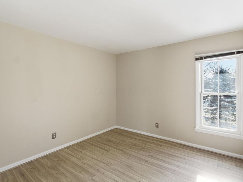 1512 Lafayette Drive, Unit B, Columbus, OH 43220 Photo 16