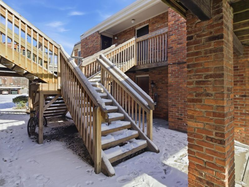 1512 Lafayette Drive, Unit B, Columbus, OH 43220 Photo 24