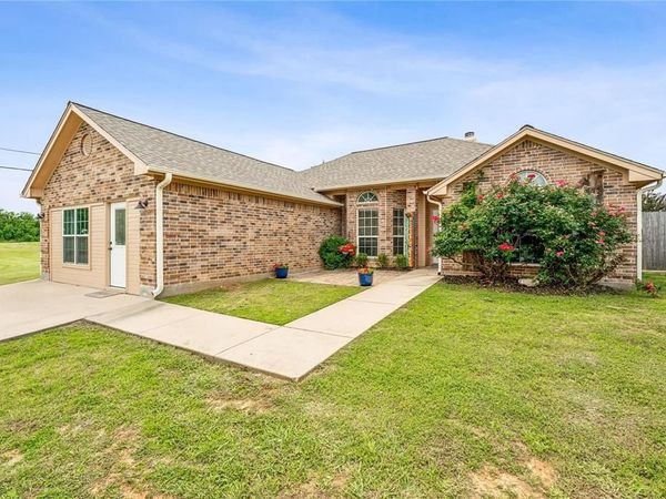 500 Moonlight Trail, Stephenville, TX 76401