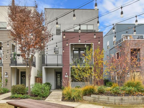 1019 Ice Cream Ln, Sacramento, CA 95814