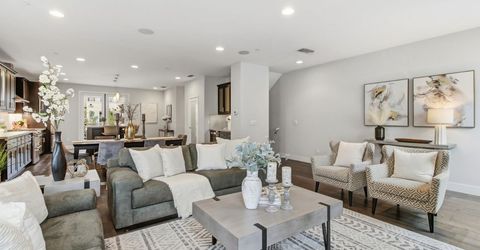 1019 Ice Cream Ln, Sacramento, CA 95814 Photo