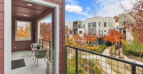 1019 Ice Cream Ln, Sacramento, CA 95814 Photo