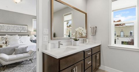1019 Ice Cream Ln, Sacramento, CA 95814 Photo