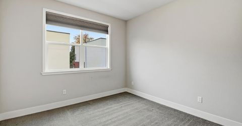 1019 Ice Cream Ln, Sacramento, CA 95814 Photo