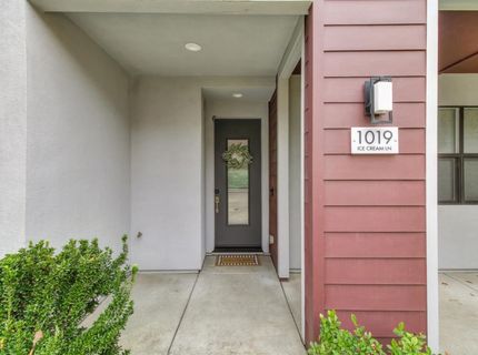 1019 Ice Cream Ln, Sacramento, CA 95814 Photo