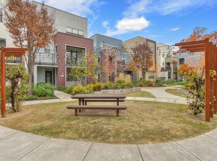 1019 Ice Cream Ln, Sacramento, CA 95814 Photo