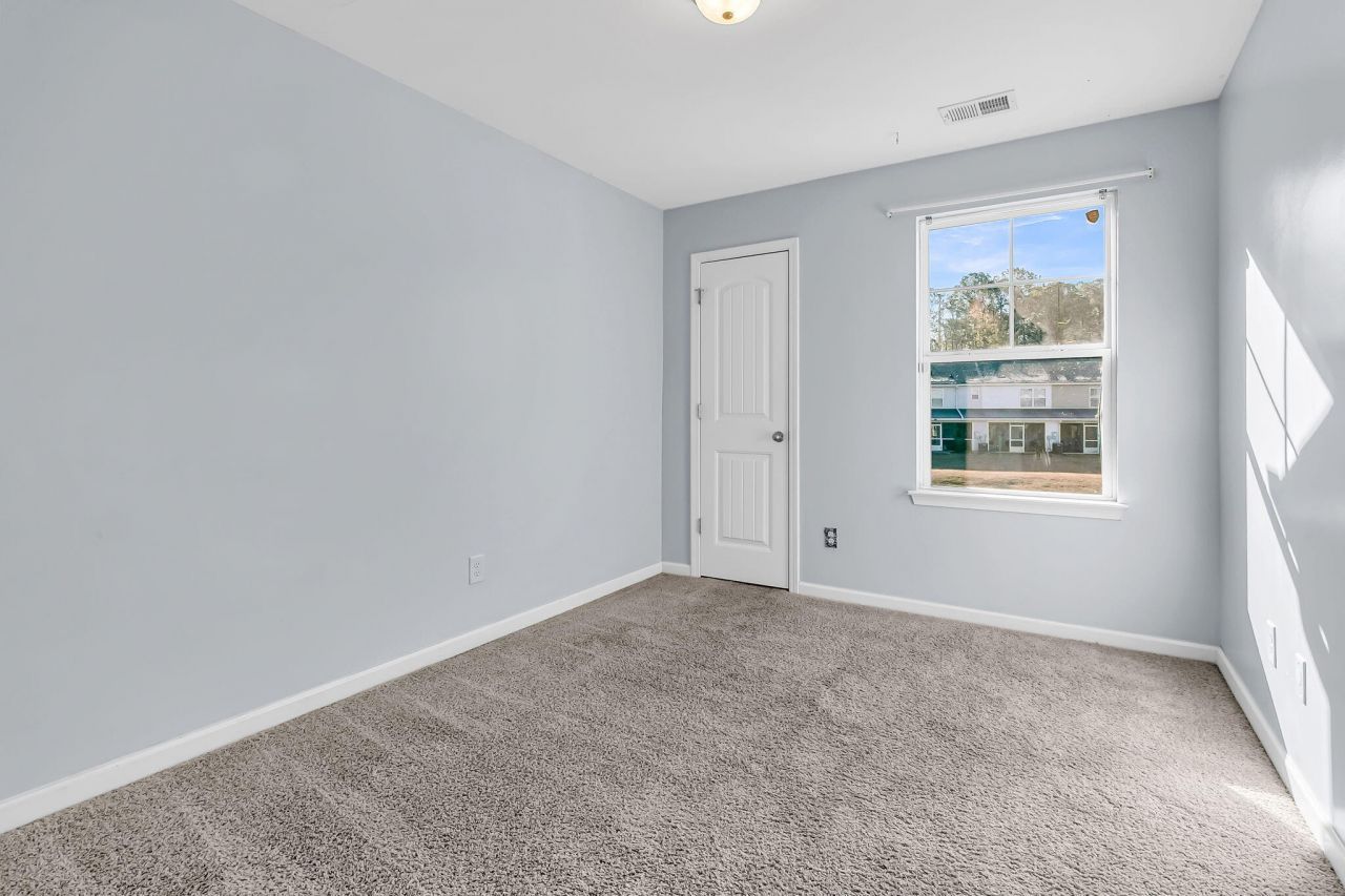 494 Truman Drive Photo 18