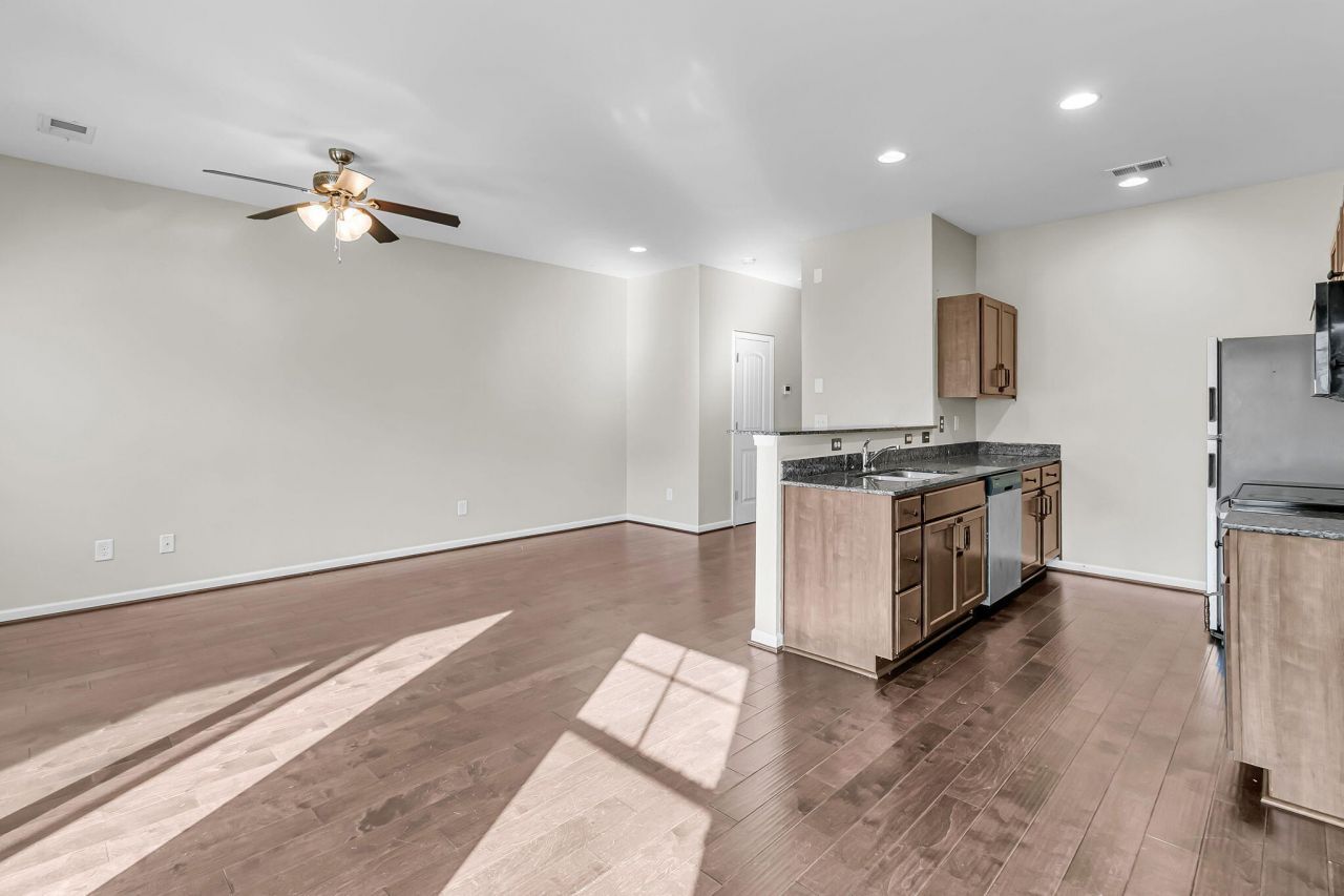 494 Truman Drive Photo 8