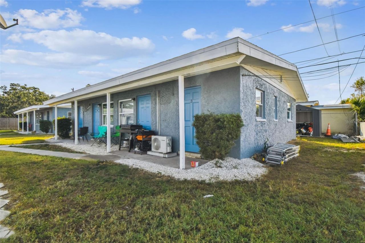 6538 42nd Avenue N, Kenneth City, FL 33709 Photo