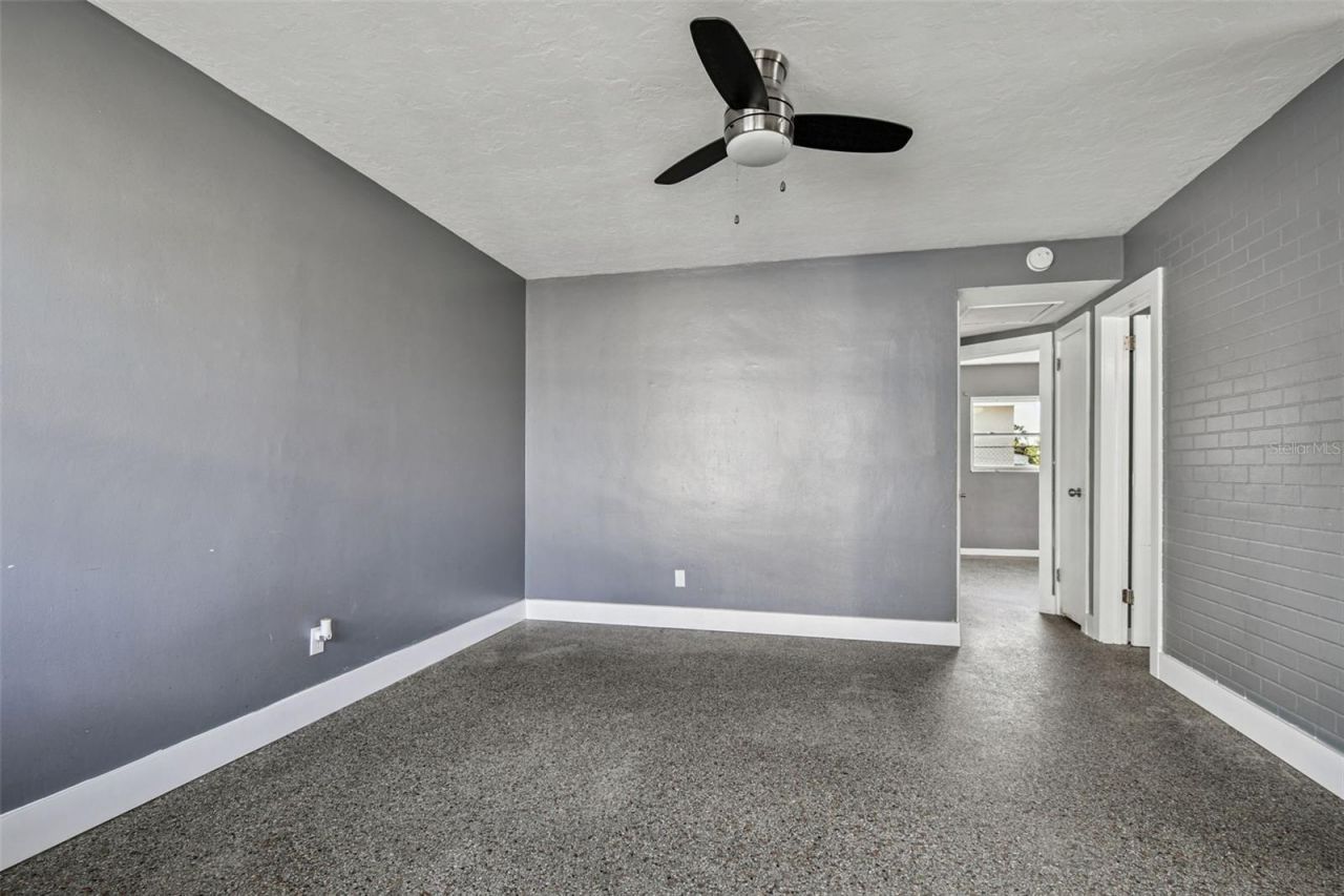 6538 42nd Avenue N, Kenneth City, FL 33709 Photo