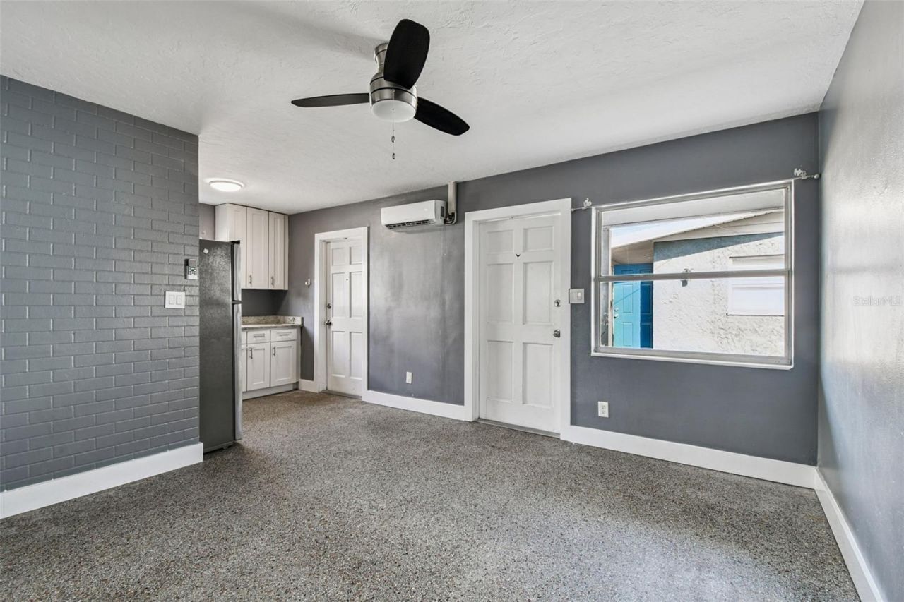 6538 42nd Avenue N, Kenneth City, FL 33709 Photo