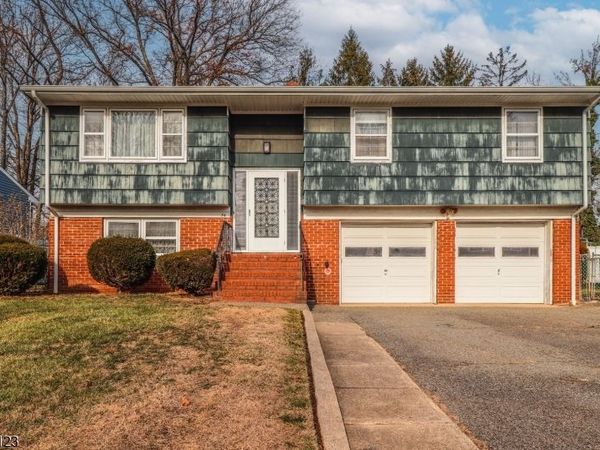 34 E Prescott Ave, Woodbridge, NJ 07067