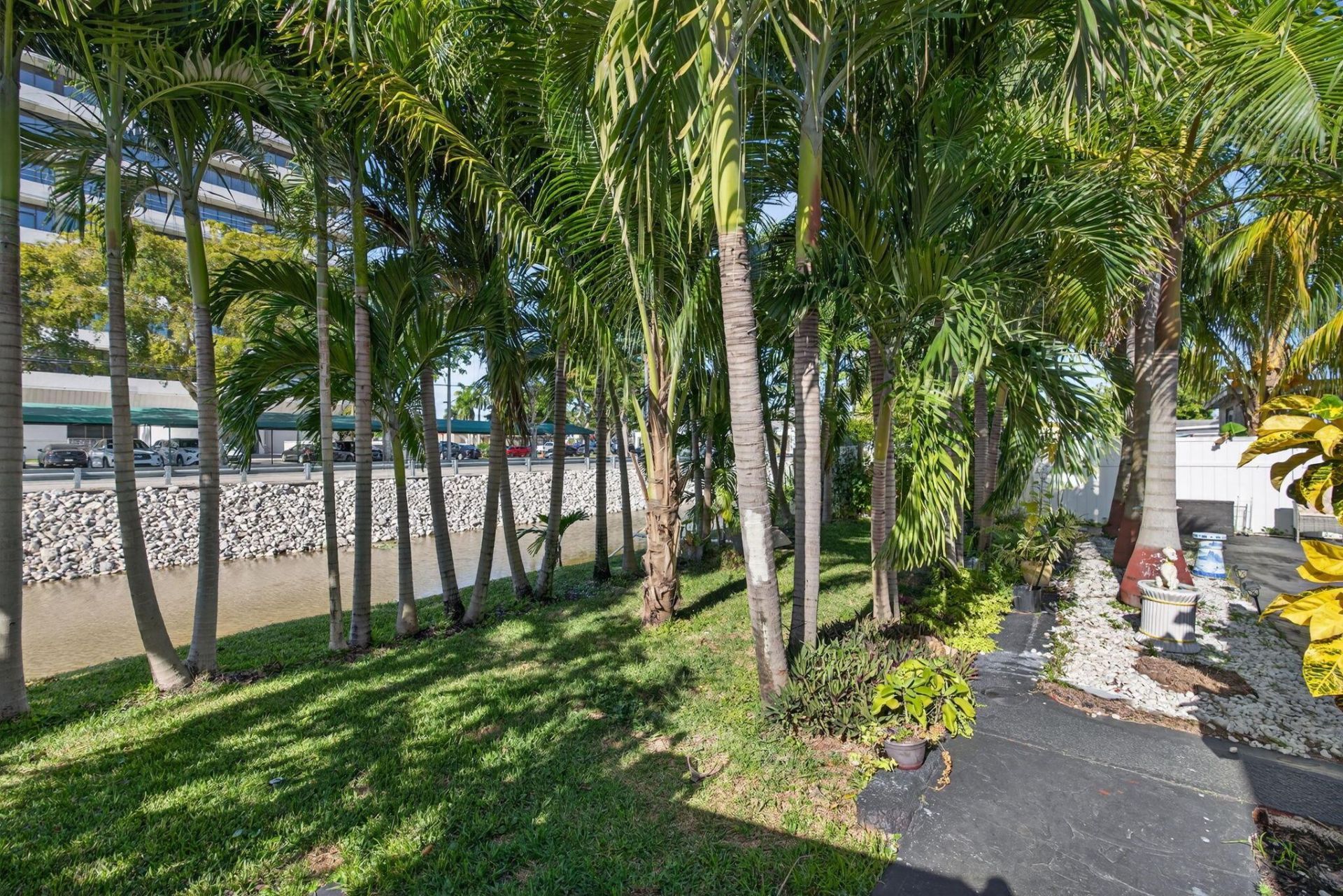 225 S Sequoia Drive, West Palm Beach, FL 33409 Photo