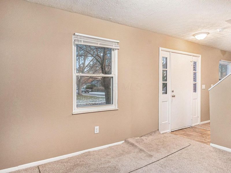 3275 Faycrest Road, Columbus, OH 43232 Photo 2