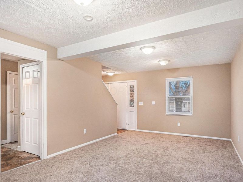 3275 Faycrest Road, Columbus, OH 43232 Photo 3