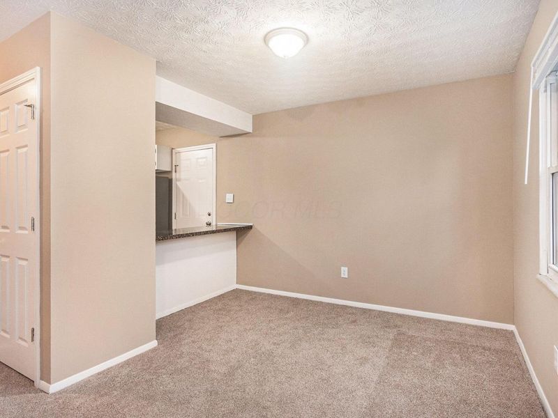 3275 Faycrest Road, Columbus, OH 43232 Photo 5