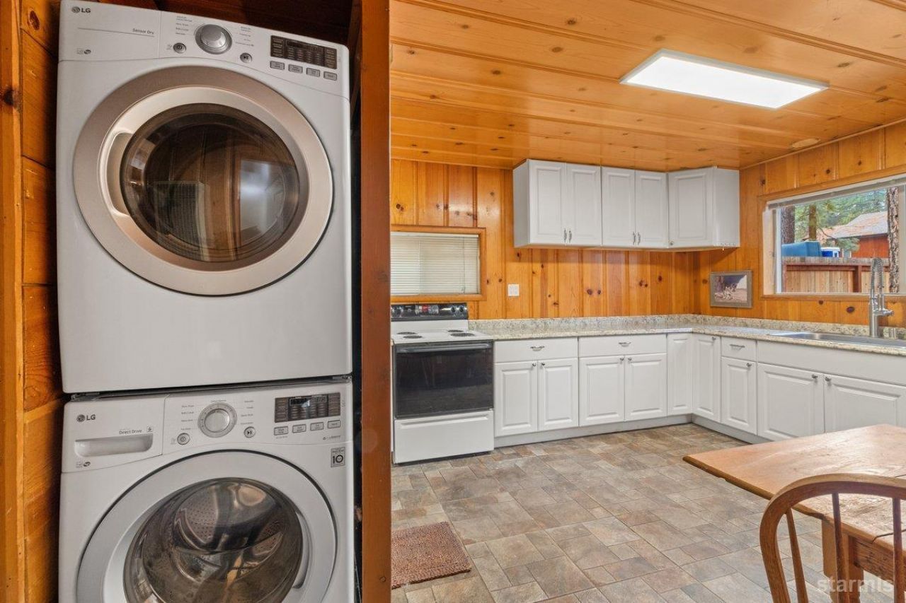 2520 Osborne Avenue, South Lake Tahoe, CA 96150 Photo