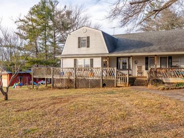 2809 Bedford Highway, Lynch Station, VA 24571