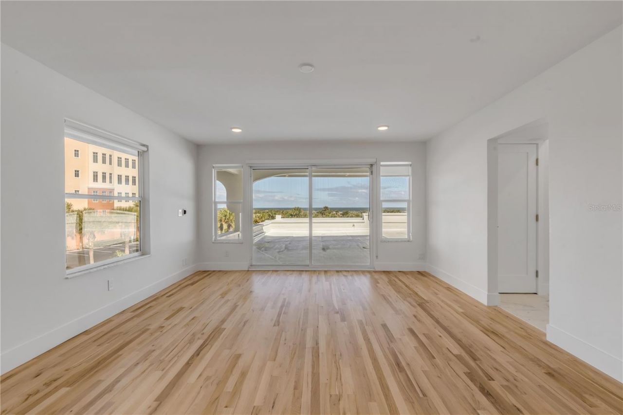 2117 Ocean Drive, New Smyrna Beach, FL 32169 Photo