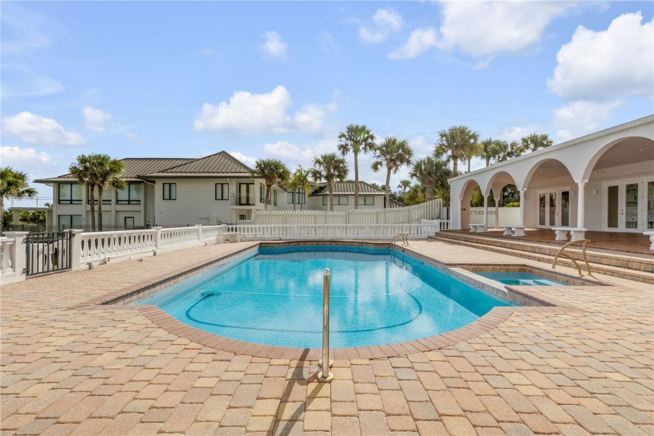 2117 Ocean Drive, New Smyrna Beach, FL 32169 Photo