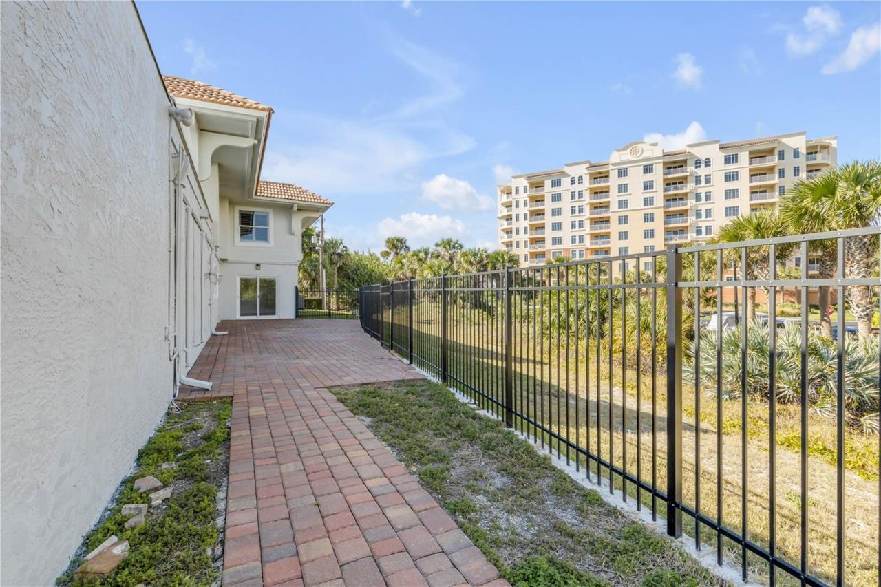 2117 Ocean Drive, New Smyrna Beach, FL 32169 Photo