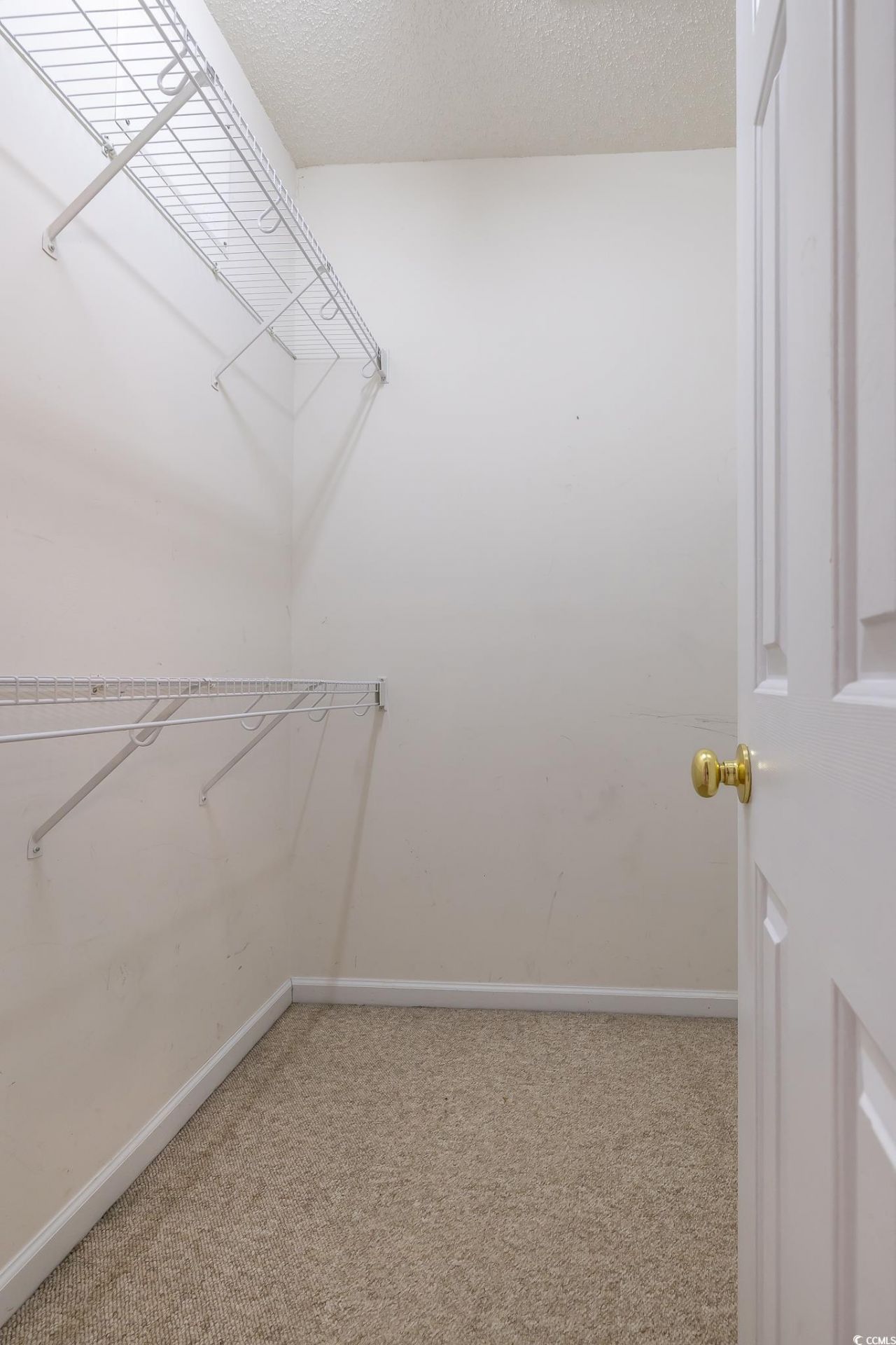 5786 Longwood Dr. Photo 13