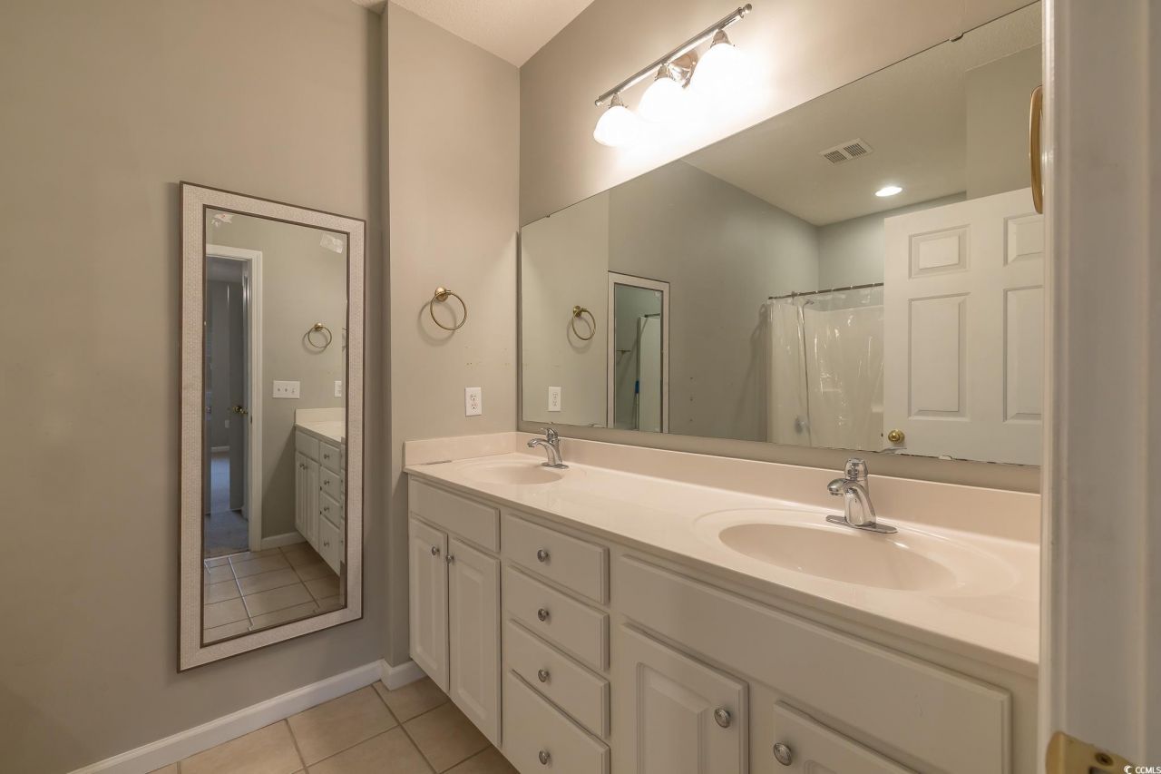 5786 Longwood Dr. Photo 15