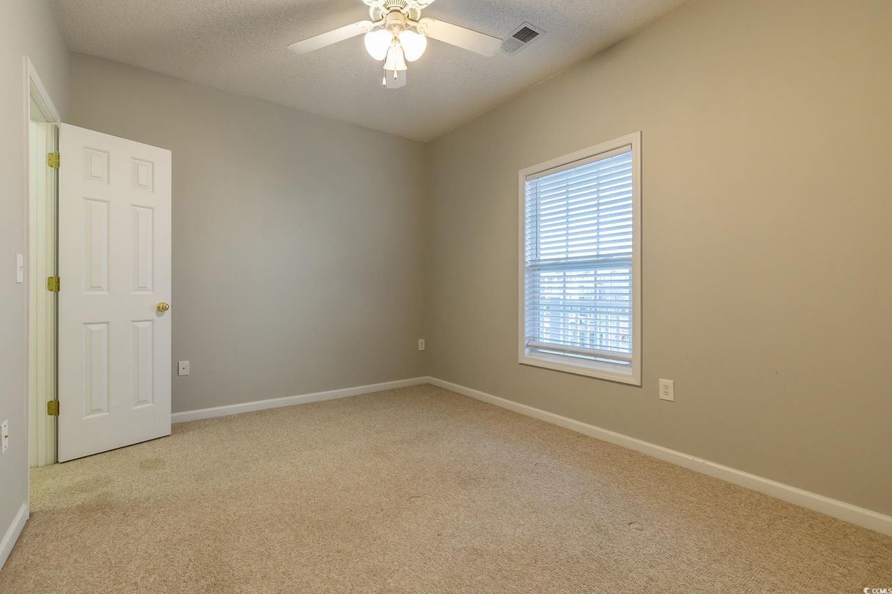 5786 Longwood Dr. Photo 8