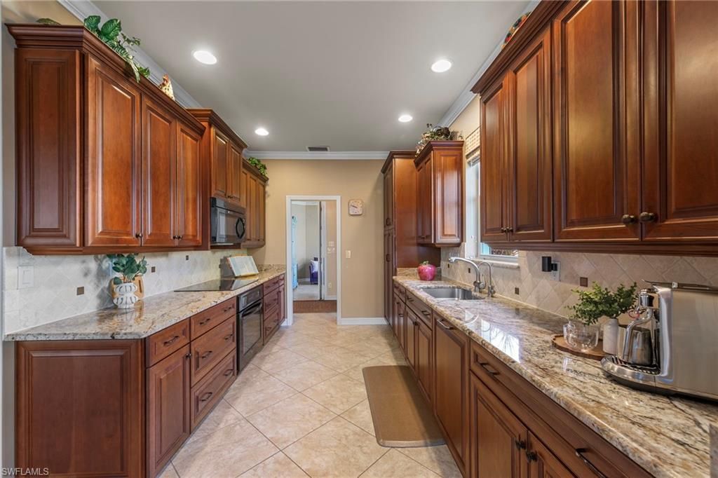 8583 Fairway Bend Dr, Estero, FL 33967 Photo