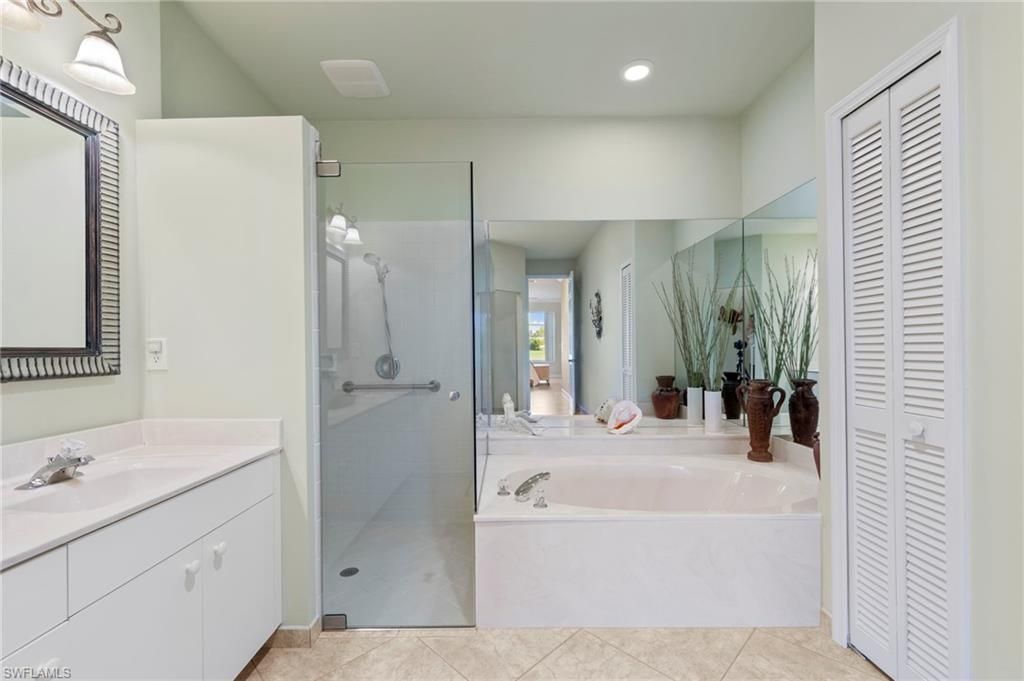 8583 Fairway Bend Dr, Estero, FL 33967 Photo