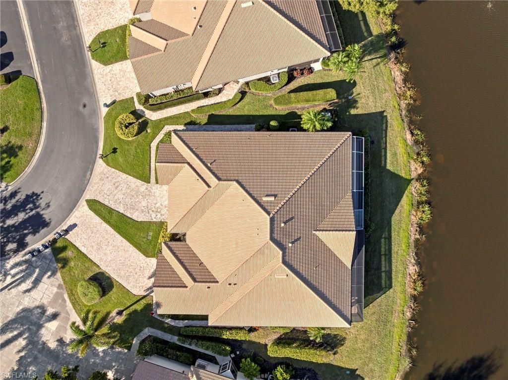 8583 Fairway Bend Dr, Estero, FL 33967 Photo