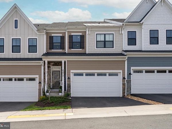 43917 MARITIME SONG TERRACE, LEESBURG, VA 20176