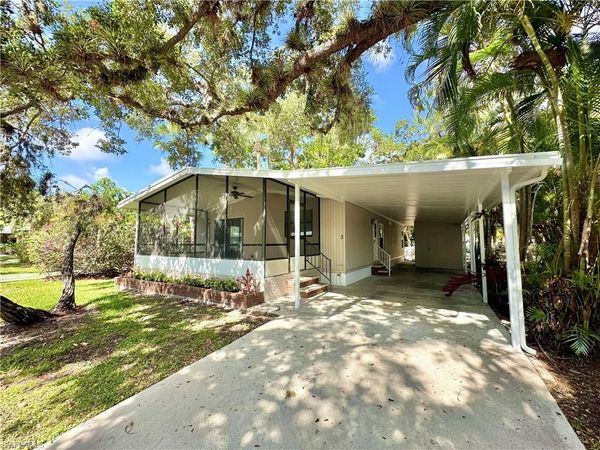 1252 Henderson Creek DR, NAPLES, FL 34114