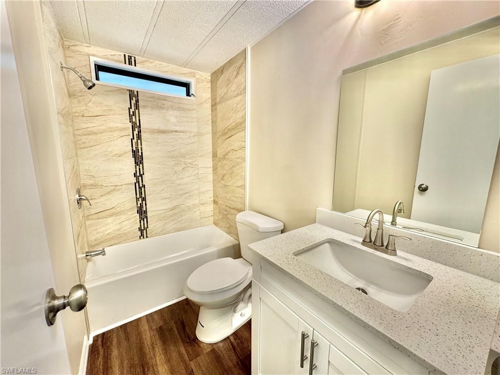 1252 Henderson Creek Dr, Naples, FL 34114 Photo