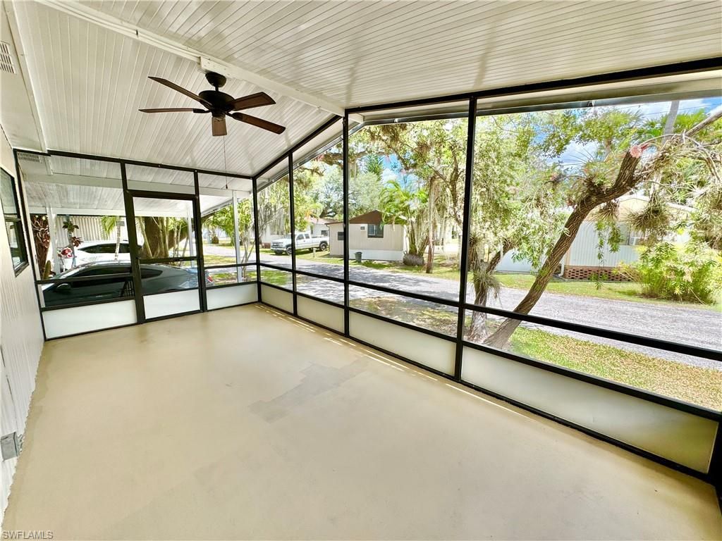 1252 Henderson Creek Dr, Naples, FL 34114 Photo
