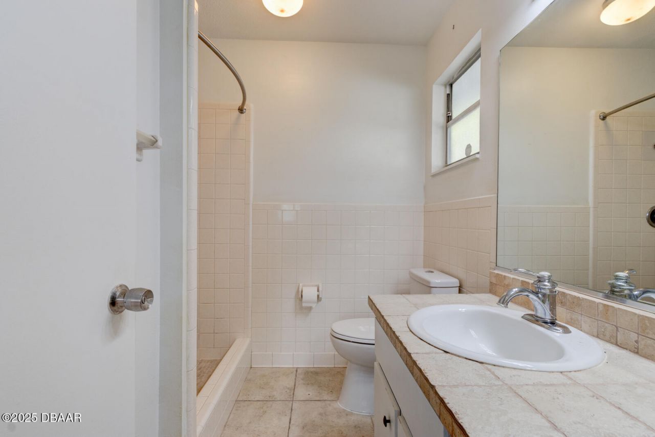 922 Locust Street, New Smyrna Beach, FL 32169 Photo