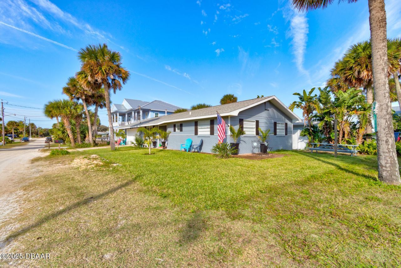 922 Locust Street, New Smyrna Beach, FL 32169 Photo