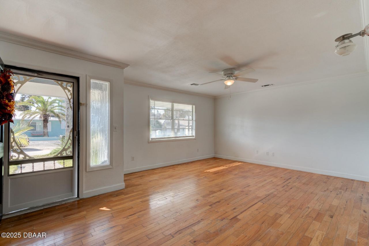 922 Locust Street, New Smyrna Beach, FL 32169 Photo