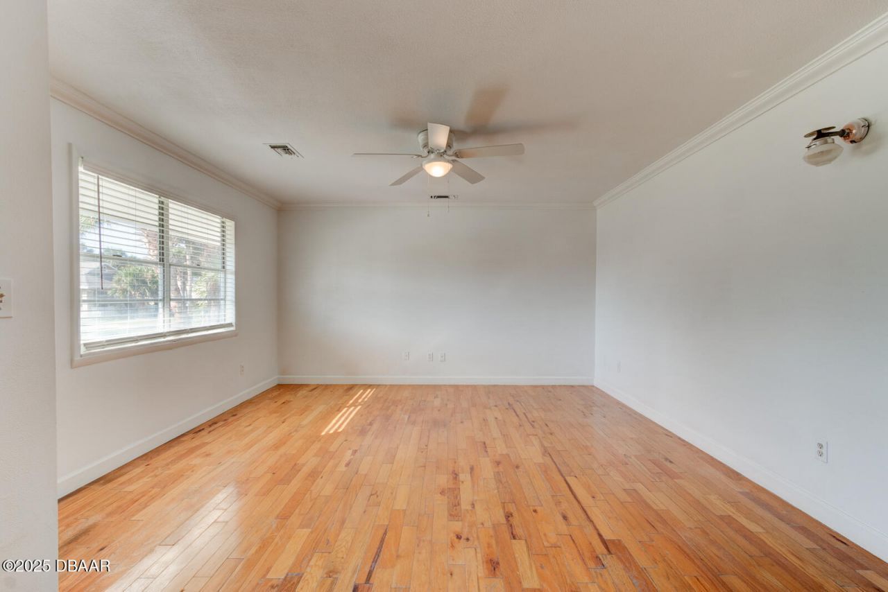 922 Locust Street, New Smyrna Beach, FL 32169 Photo